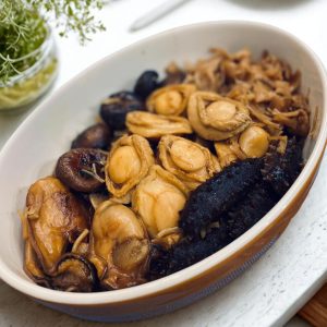 【加熱即食 自製盤菜】即食海味套餐 花膠遼參鮑魚扣鵝掌 (4人前)